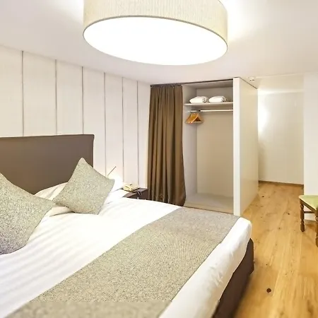 Beausite Park & 4*