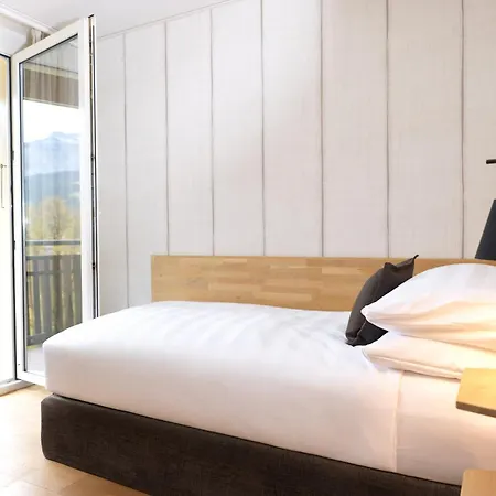 Отель Beausite Park & 4*