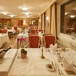 Beausite Park & 4*